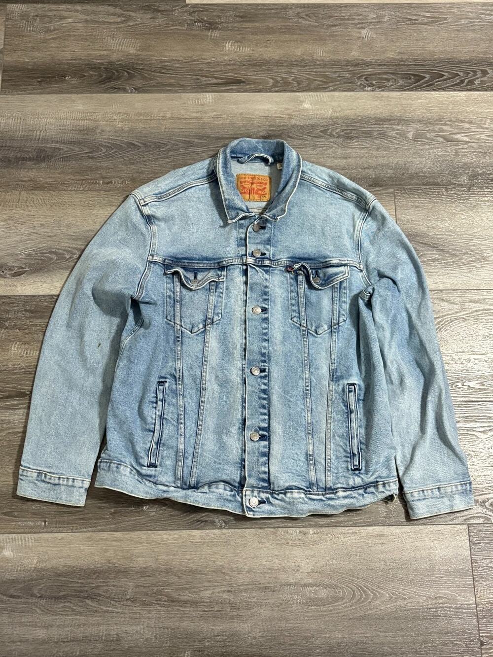 Levi’s Light Wash Denim Trucker Jean Jacket Retro Outdoors - Women’s XXL 2XL
